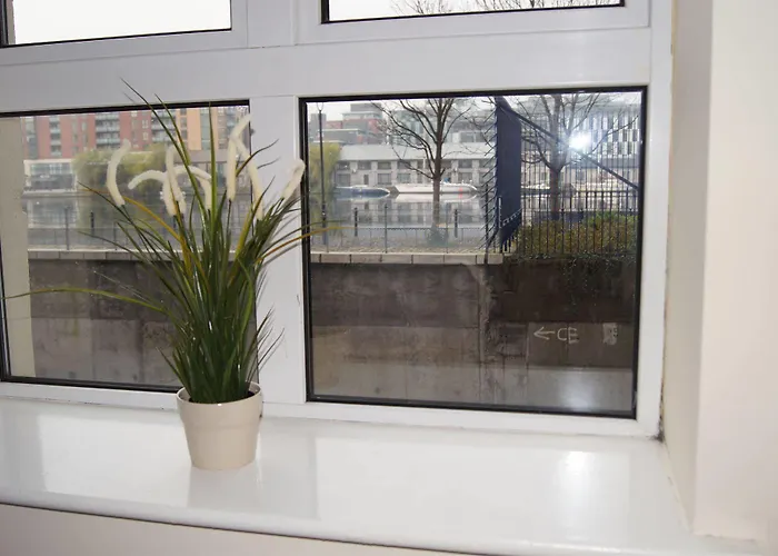 The Waterside In 3* Dublin